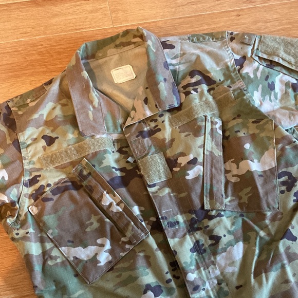 OCP top - 36 Long. Like new condition. - Picture 2 of 6